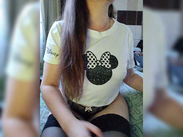 Vikki-vik live cam on BongaCams