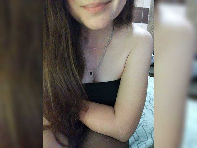 Vikki-vik live cam on BongaCams