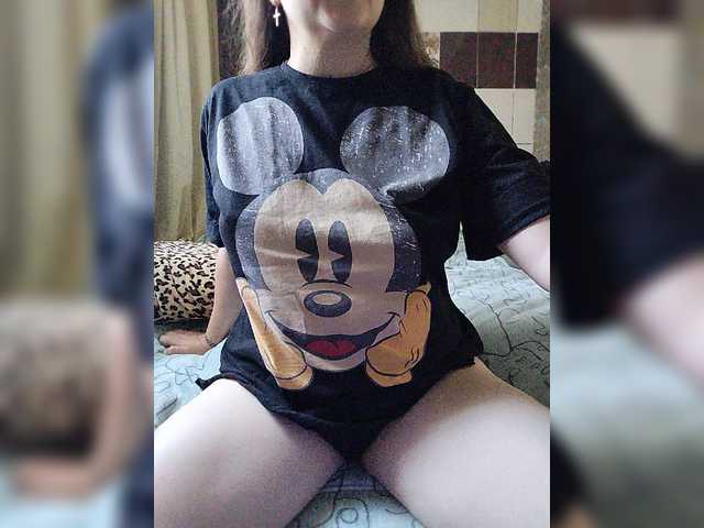 Vikki-vik live cam on BongaCams