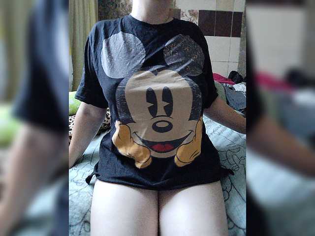 Vikki-vik live cam on BongaCams