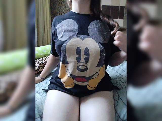 Vikki-vik live cam on BongaCams
