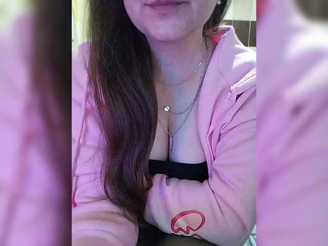 Vikki-vik live cam on BongaCams