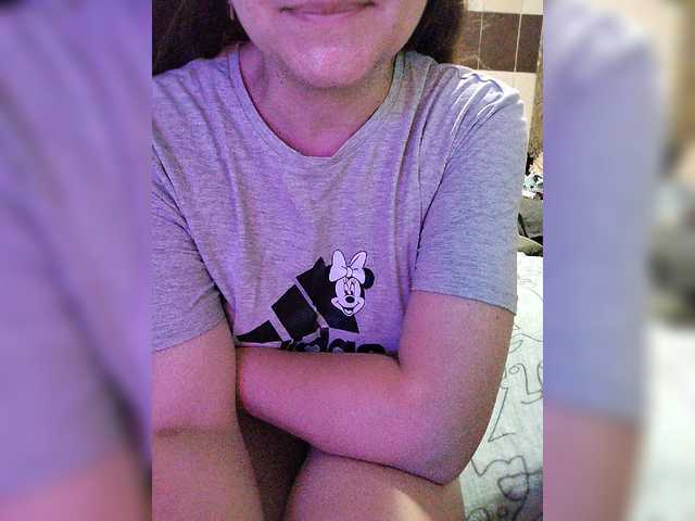 Vikki-vik live cam on BongaCams