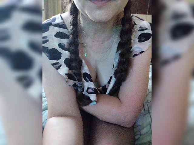 Vikki-vik Live Webcam on BongaCams