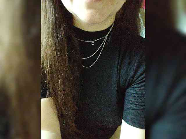 Vikki-vik Live Webcam on BongaCams