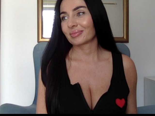 sensuallstella live cam on BongaCams