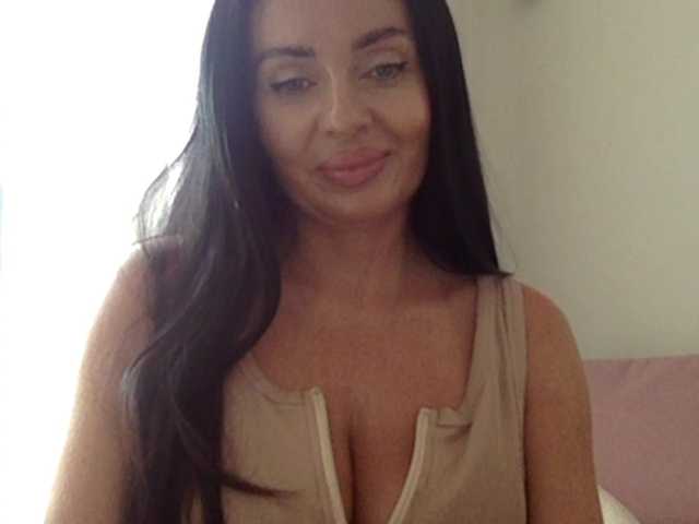 sensuallstella live webcam show
