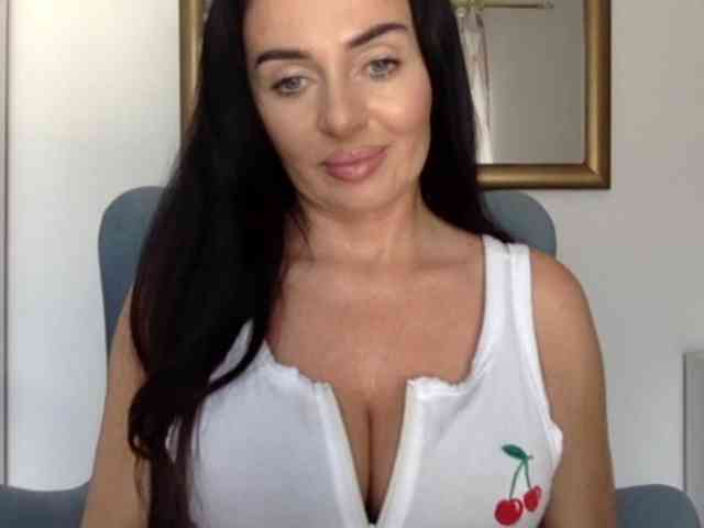 sensuallstella webcam