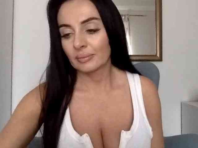 sensuallstella webcam