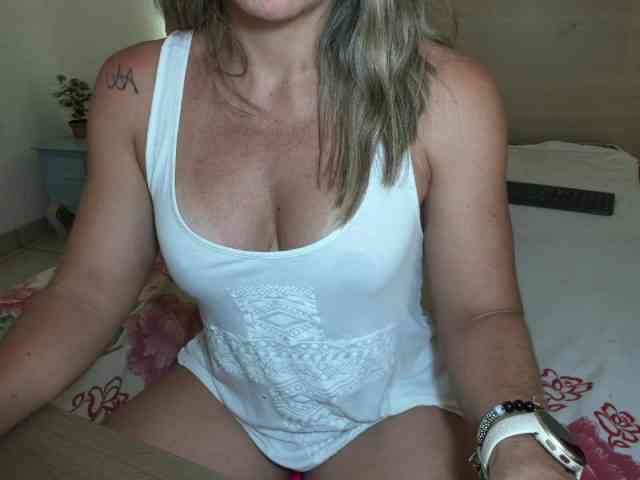 BrazilianHot webcam