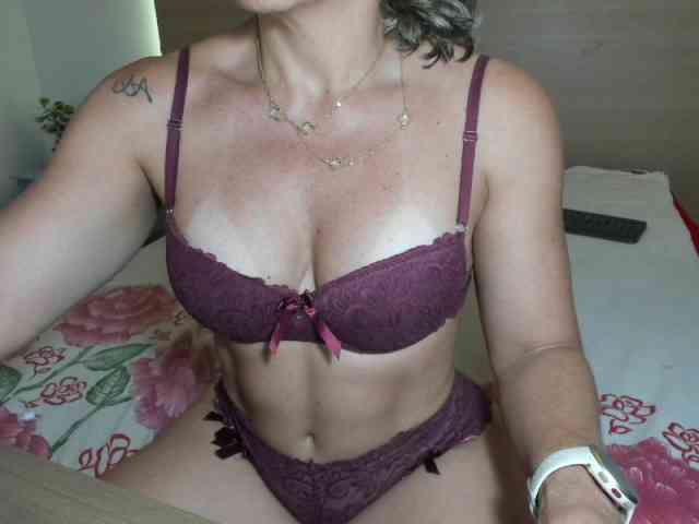 BrazilianHot webcam