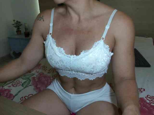 Modelo: BrazilianHot