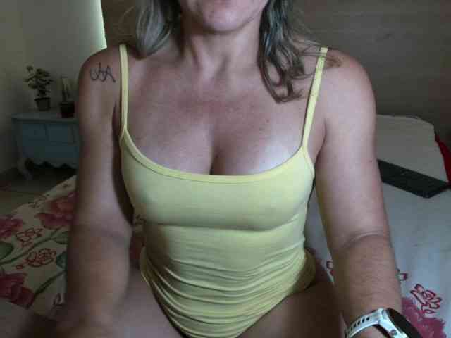 BrazilianHot webcam