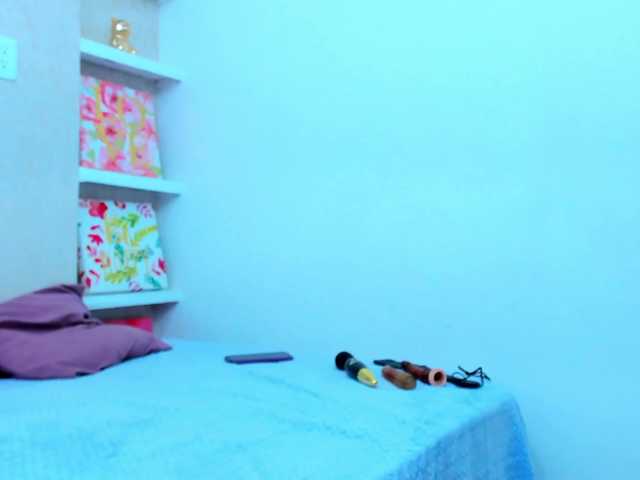 Lorenn-Hill1 live cam on BongaCams