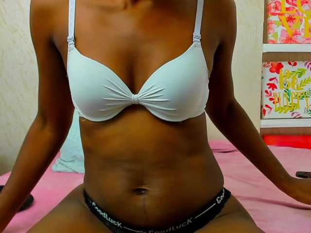 Lorenn-Hill1 live cam on BongaCams