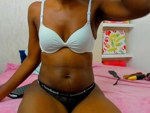 Lorenn-Hill1 live cam on BongaCams