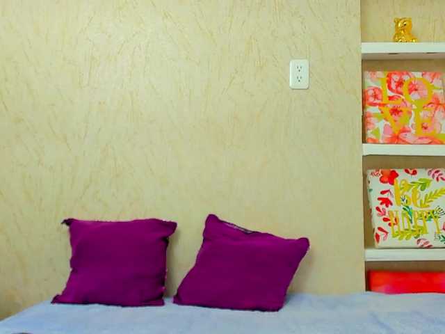 Lorenn-Hill1 live cam on BongaCams