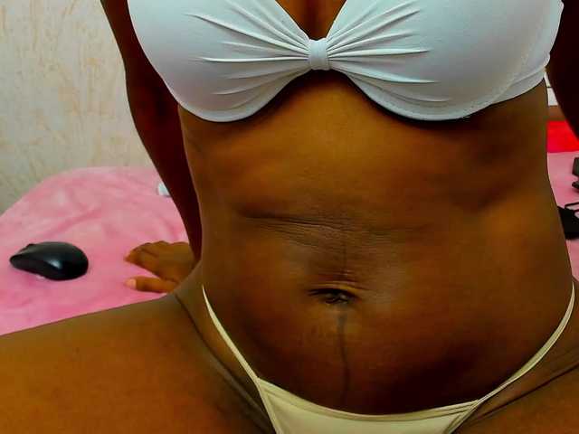 Lorenn-Hill1 live cam on BongaCams
