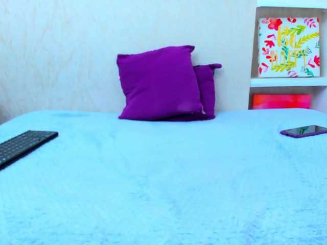 Lorenn-Hill1 — live female cam
