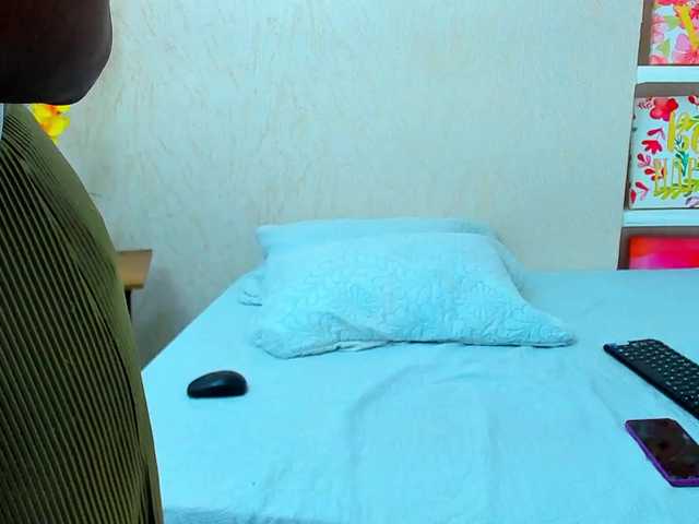 Lorenn-Hill1 live cam on BongaCams