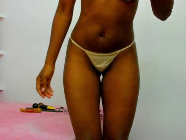 Lorenn-Hill1 live cam on BongaCams