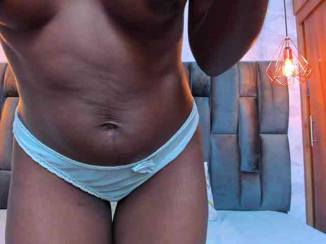 Lorenn-Hill1 webcam