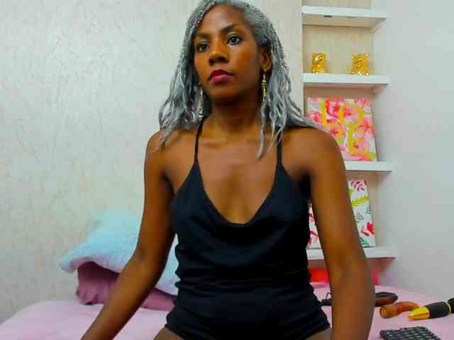 Lorenn-Hill1 webcam