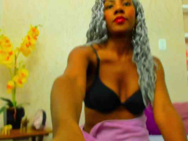 Lorenn-Hill1 webcam
