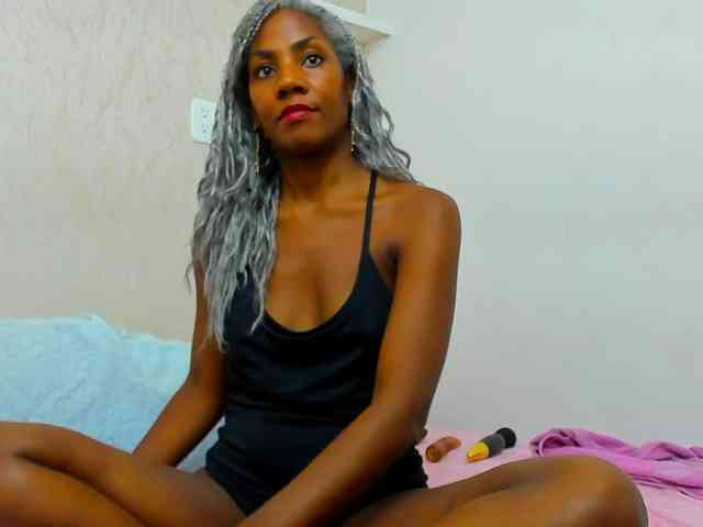 Lorenn-Hill1