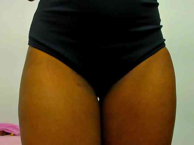 Lorenn-Hill1 webcam