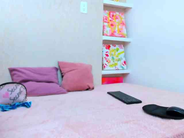 Lorenn-Hill1 webcam
