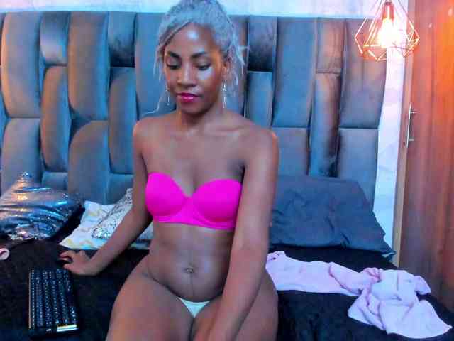 Lorenn-Hill1 webcam