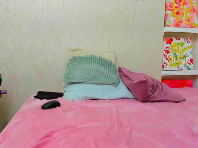 Lorenn-Hill1 webcam