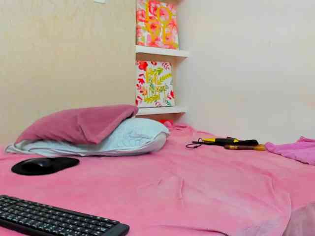 Lorenn-Hill1 webcam