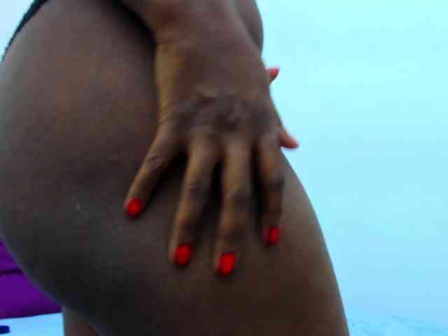 Lorenn-Hill1
