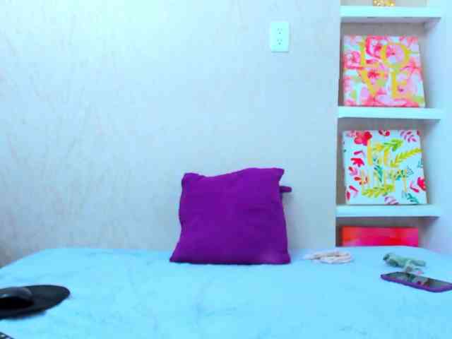Lorenn-Hill1 webcam