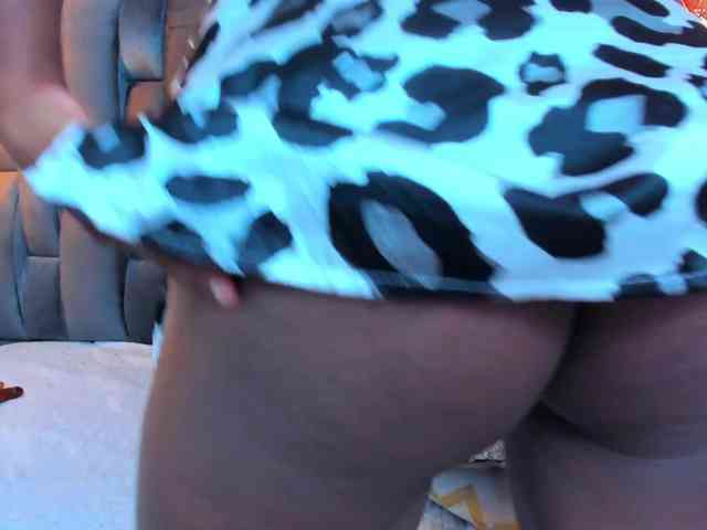 Lorenn-Hill1 webcam