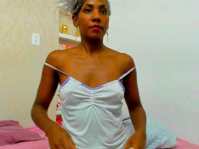Lorenn-Hill1 webcam