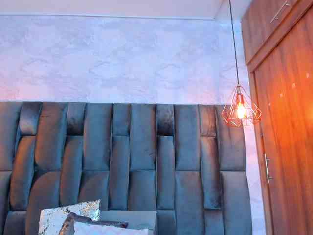 Lorenn-Hill1 webcam