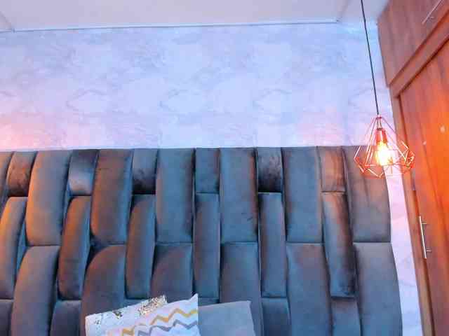 Lorenn-Hill1 webcam