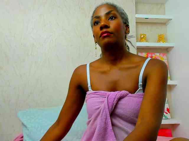 Lorenn-Hill1
