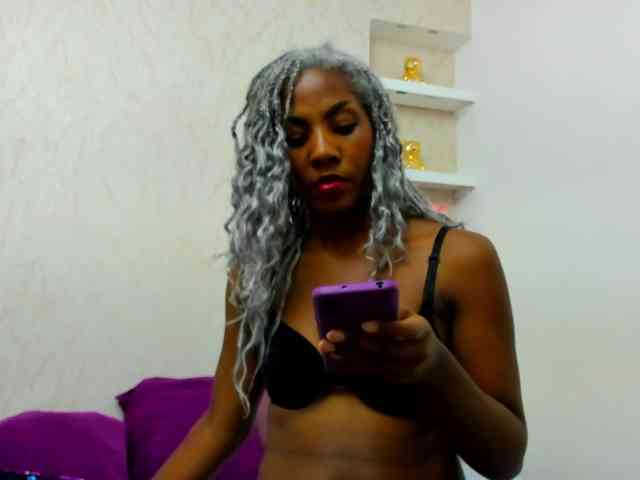 Lorenn-Hill1 webcam