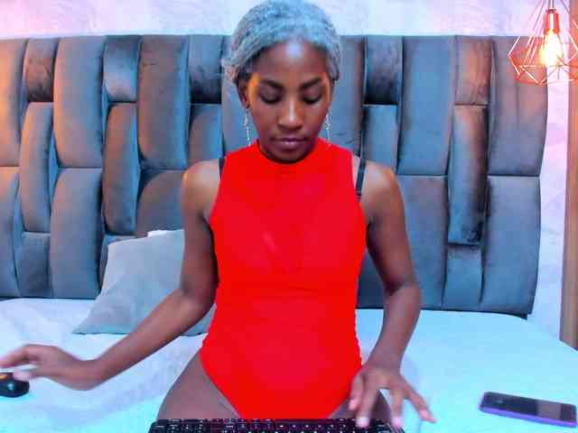 Lorenn-Hill1 webcam