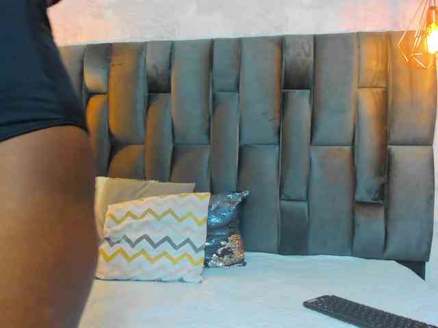 Lorenn-Hill1 webcam