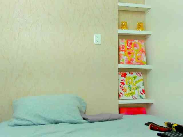 Lorenn-Hill1 webcam