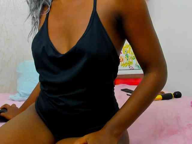 Lorenn-Hill1 webcam
