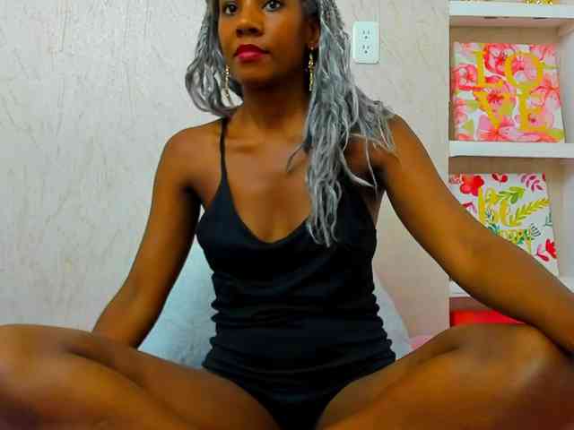 Lorenn-Hill1 webcam