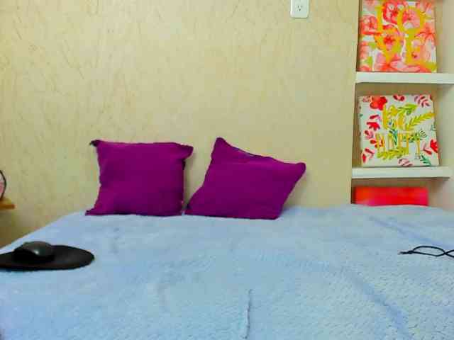 Lorenn-Hill1 webcam