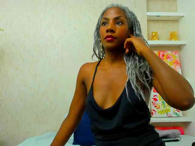 Lorenn-Hill1 webcam