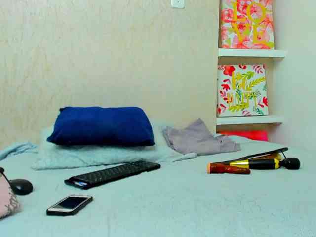 Lorenn-Hill1 webcam